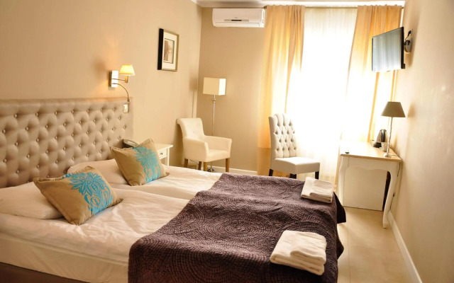 Riviera Resort Modlin Airport