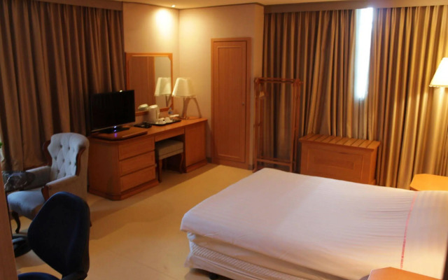 Solium Business Hotel