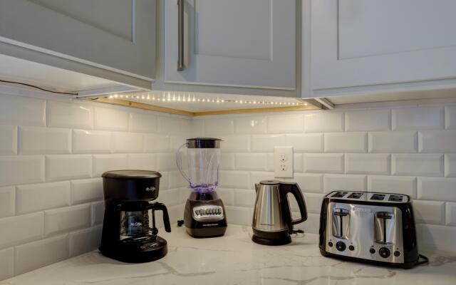 Spacious 2bd/1ba | Free Parking | 3D TOUR