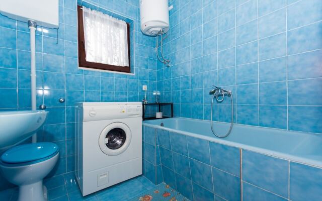 Apartment Ljube
