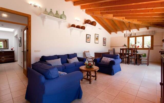 Villa - 3 Bedrooms with Pool and WiFi - 103168