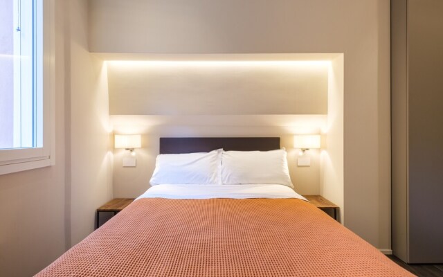 Golden Suite by Studio Vita