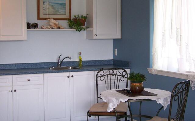 Moonlit Cove B&B
