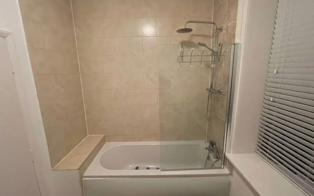 Cozy 1-bedroom Apartment Near Margate Seafront