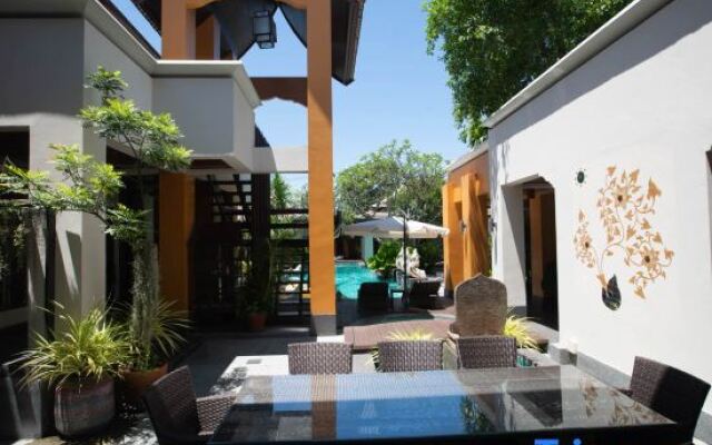 PhuTara 1700 sqm 6-bedroom Luxury Pool Villa