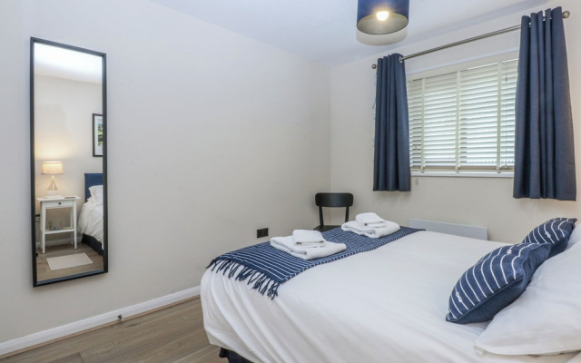 Oakley View Apartment