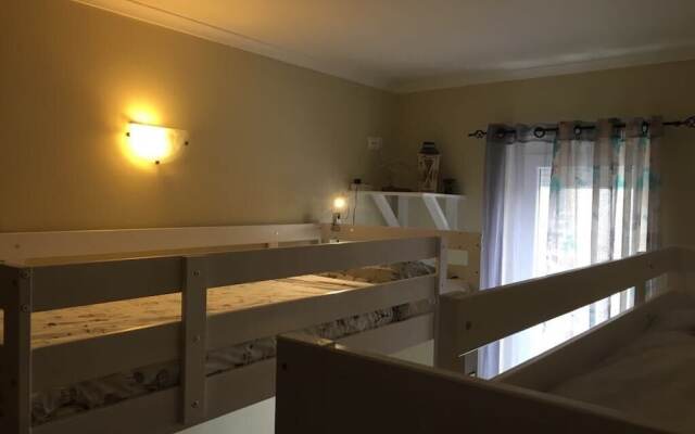 Peniche Surf Lodge - Hostel