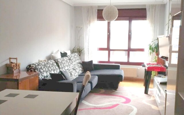 Apartment With 4 Bedrooms In Oviedo, With Balcony