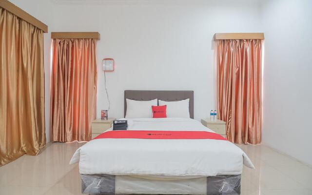 RedDoorz near Jatinangor Town Square