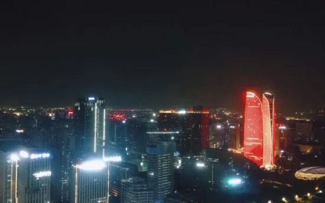 Rong Zhijia Apartment Hotel (Chengdu Global Center Da Rubik's Cube)
