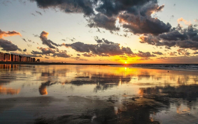 Apartment Middelkerke With Sea View