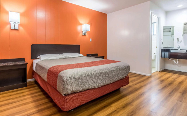 Motel 6 Tremonton, UT