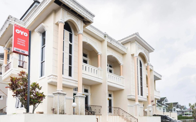 OYO 2950 Grand Suites Palace