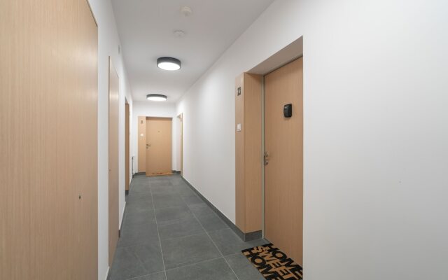 Studio in Poznań With Garden by Renters