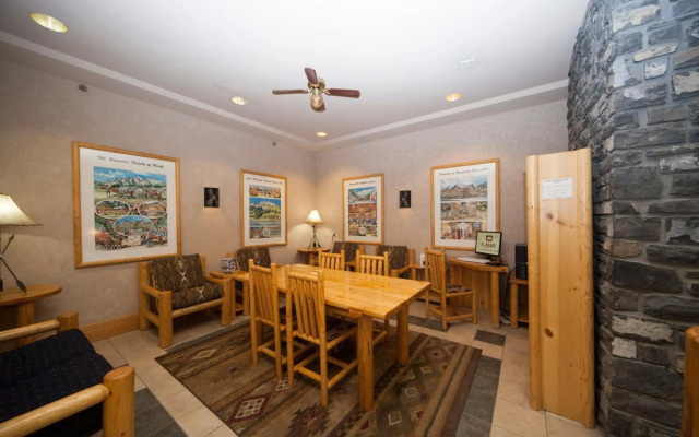 Brewster Mountain Lodge