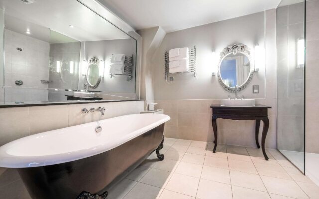Clarion Collection Harte and Garter Hotel and Spa
