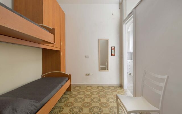 2689 Dalia House by Barbarhouse