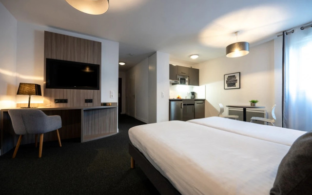 Nemea Appart Hotel Quai Victor Tours Centre