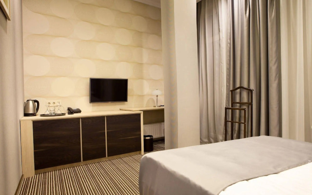 Kiroff Hotel