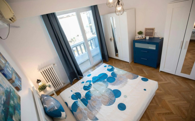 Victoria Avenue Apartment