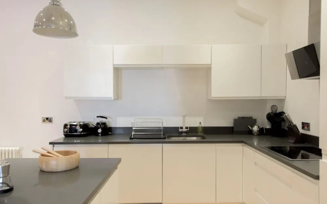 The White Wood Forest - Jewellery Quarter 3bdr Home