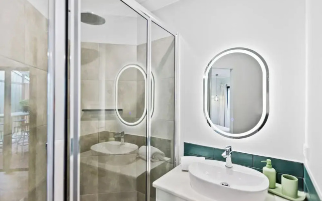 Comfortable 3-Bedroom Home Near City