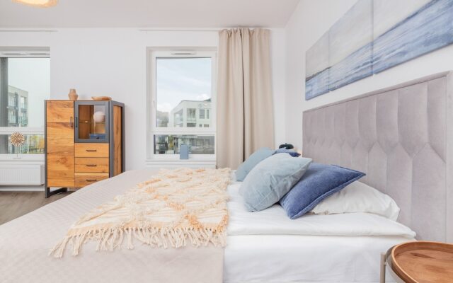 Studio With Parking & Gym by Renters