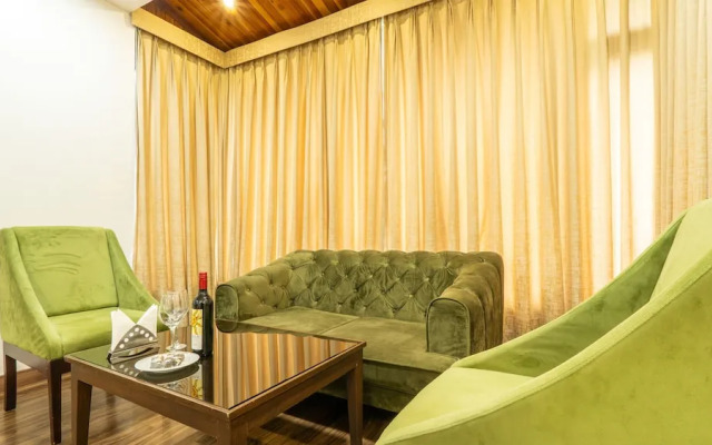 Woodrock Hotel Manali