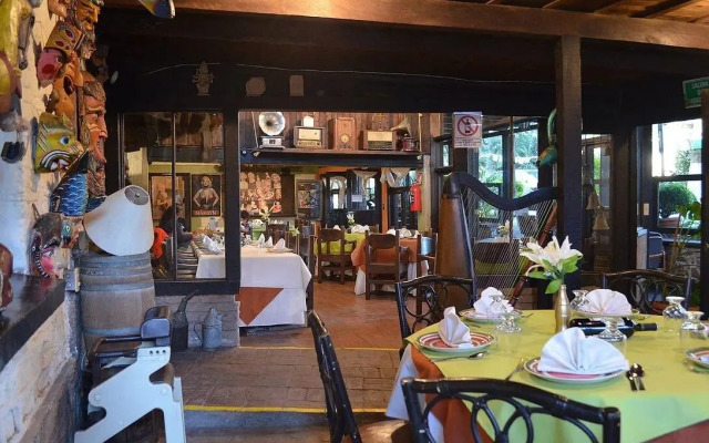Posada Los Ahuehuetes