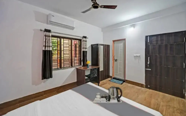 Goroomgo Madison Blue Bhubaneswar
