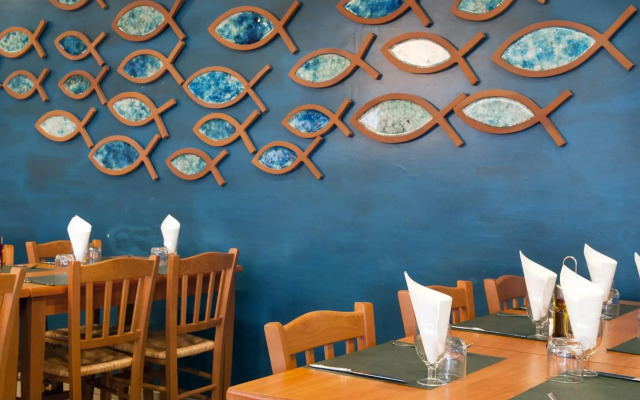 Hotel & Diving les Illes