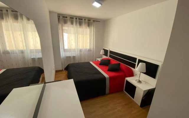 Piso céntrico, con amplia terraza, 3 dormitorios