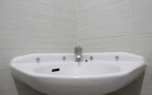 Stylish Glam 1Br At Gateway Pasteur Apartment