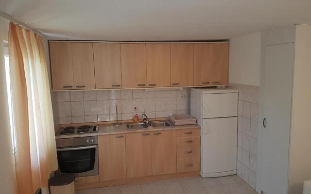 Apartments Lovrić - 30 meters to the beach