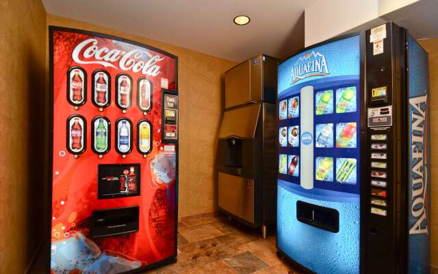 Best Western Plus Kelly Inn & Suites