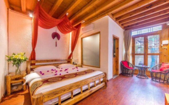 Yilanfenghua Hostel