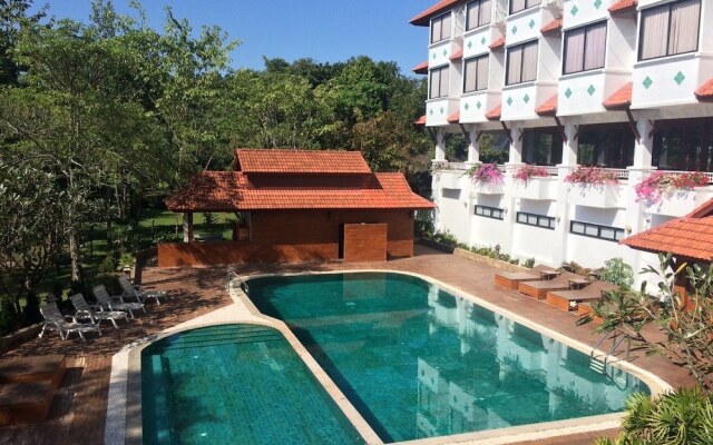 Life Up Resort and Spa