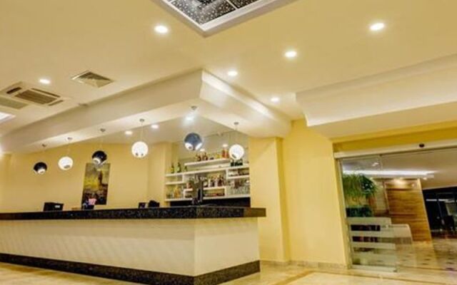 Kaynesia Hotel