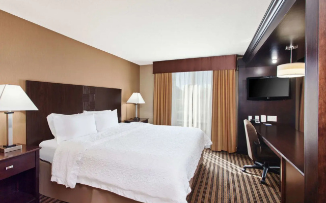 Hampton Inn & Suites Fresno-Northwest