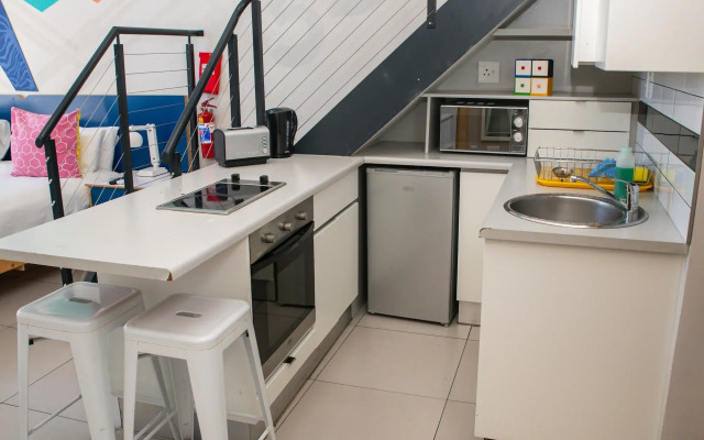Mojo Hotel