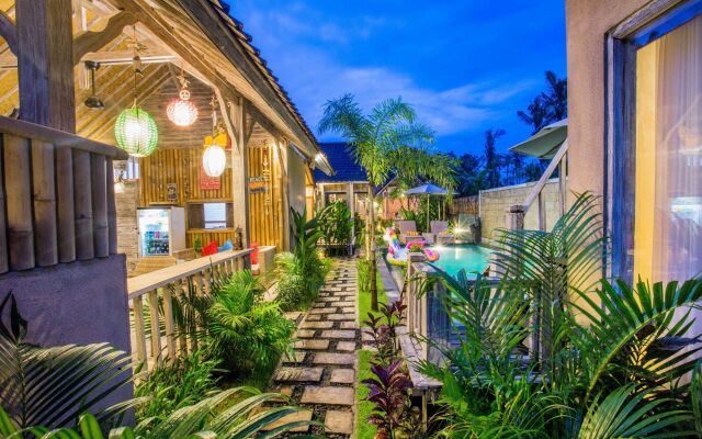 The Syron Huts Lembongan