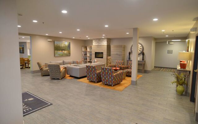 Country Inn & Suites by Radisson, Duluth North, MN