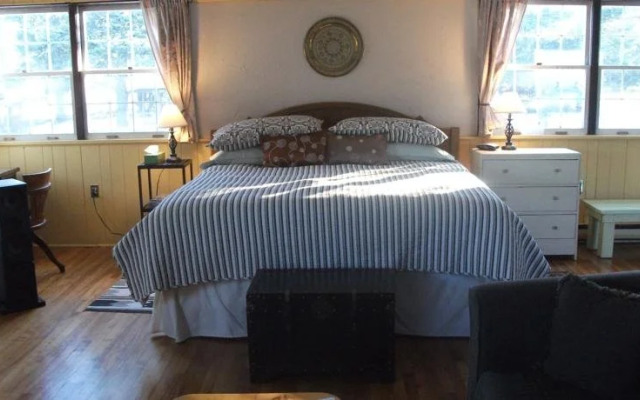 Silver Shoe Bed & Breakfast