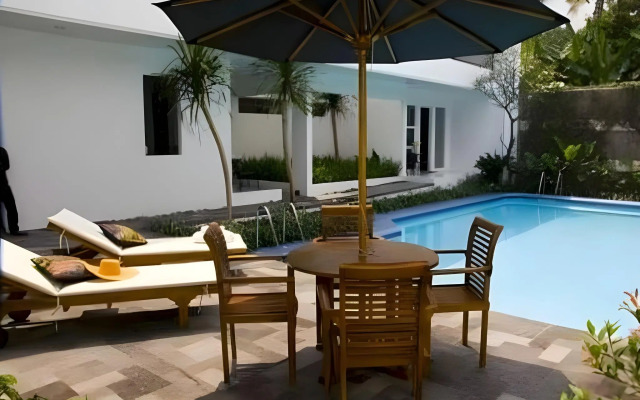 V Residence Kemang
