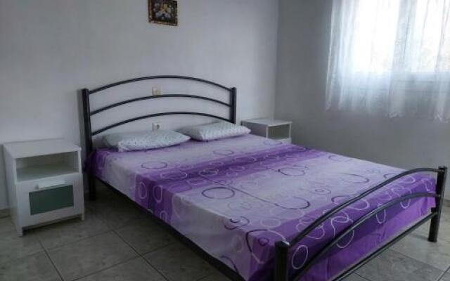 Lelegianni Studios and Apartments