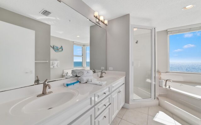 Beach Colony East 8C