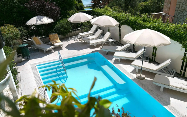Hotel Serenella