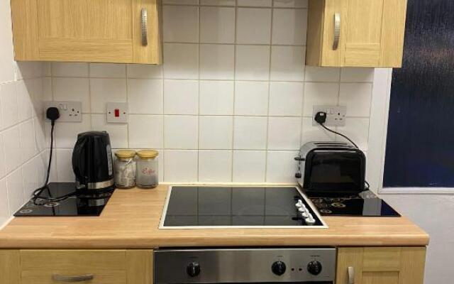 3 bed stylish house Whole house