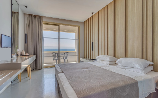 Piere Anne Beach Hotel