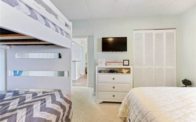 Windjammer 402 - Two Bedroom Condo
